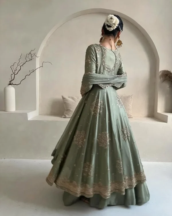 MAIDA BOTIQUE LUXURY FORMAL DRESS - Image 2
